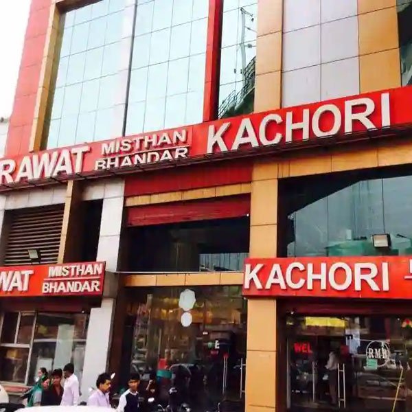 rawat-misthan-kachori